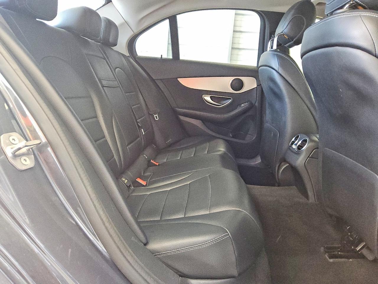 Mercedes-Benz C-Class 300