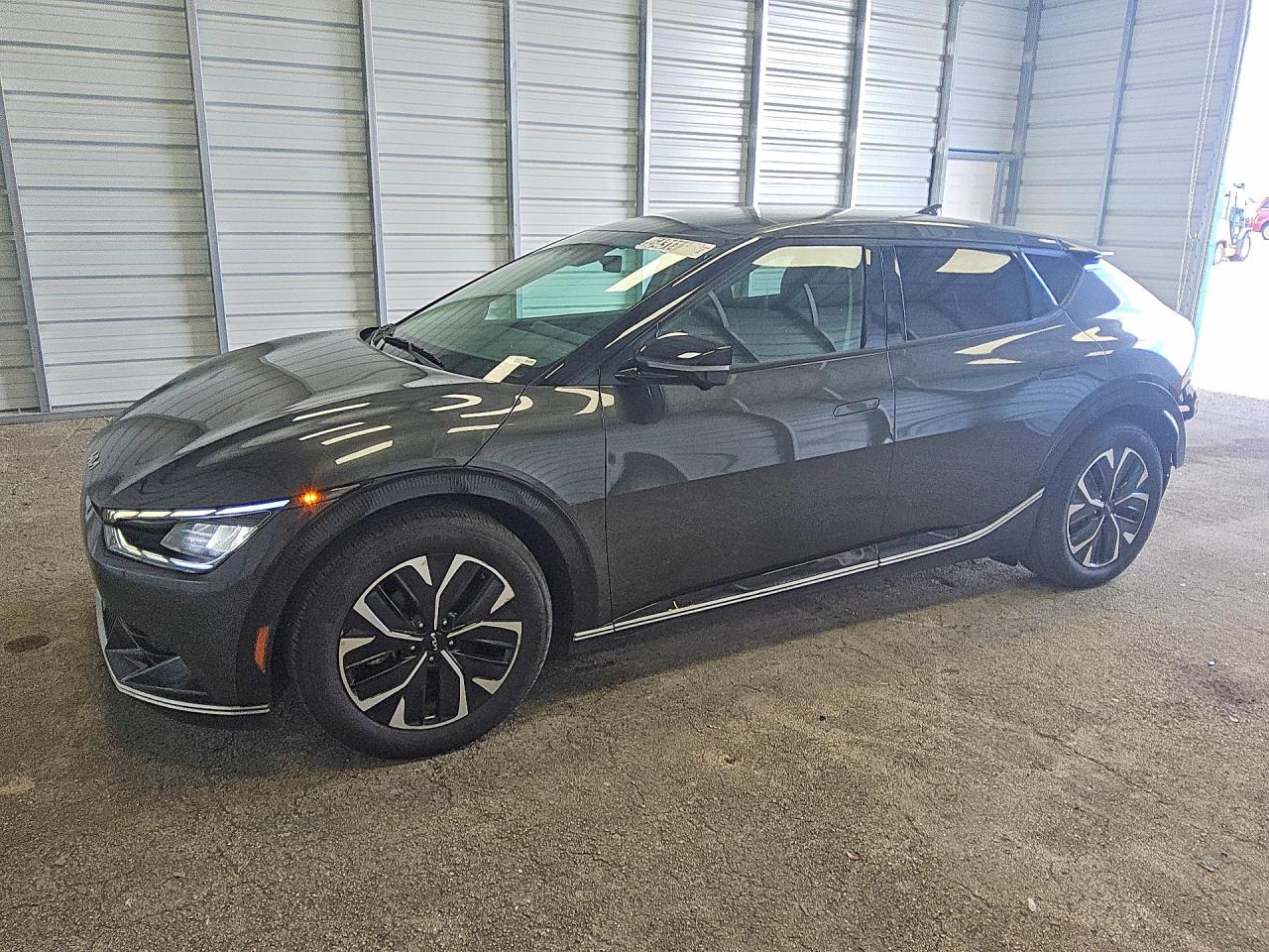 Salvage Kia EV6 Image