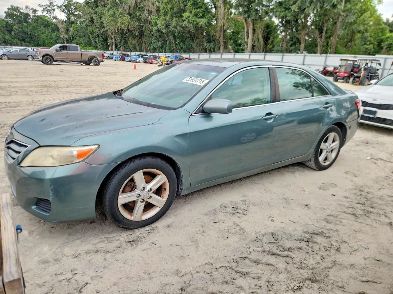 Salvage Toyota Camry Image