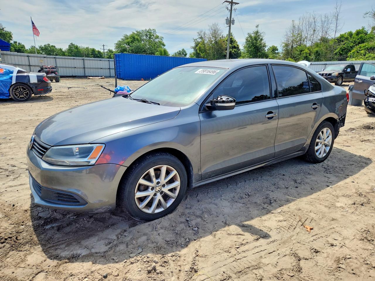 Salvage Volkswagen Jetta Image