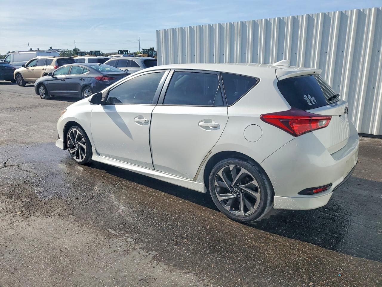 Scion iM Base