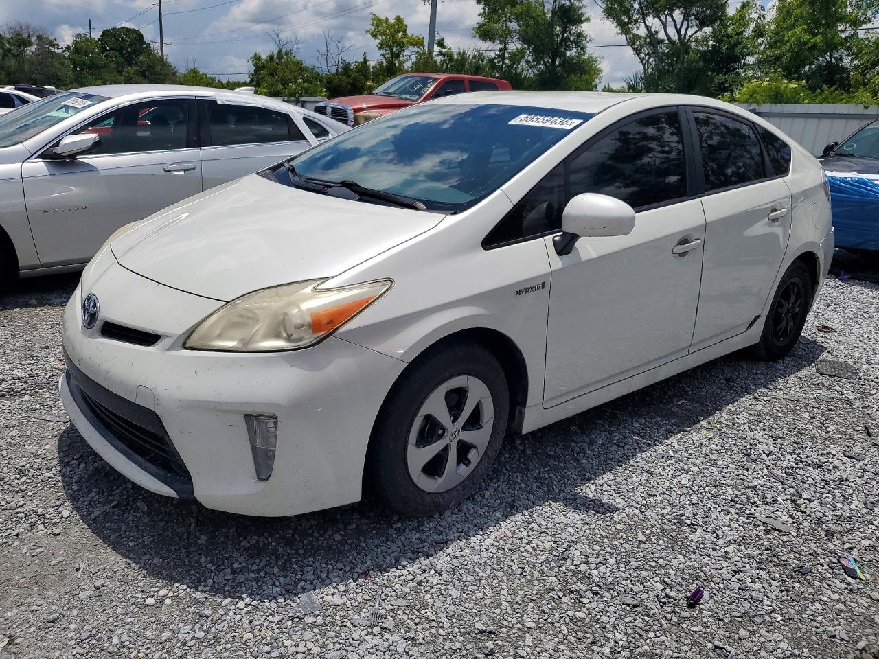 Salvage Toyota Prius Image