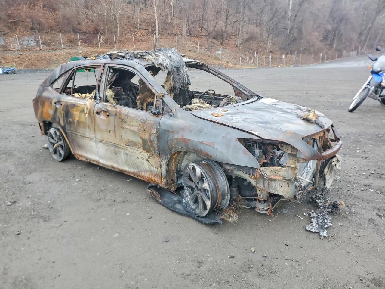 Lexus RX Base