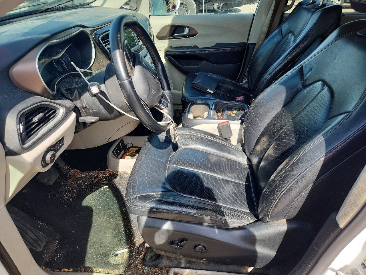 Chrysler Pacifica Touring L