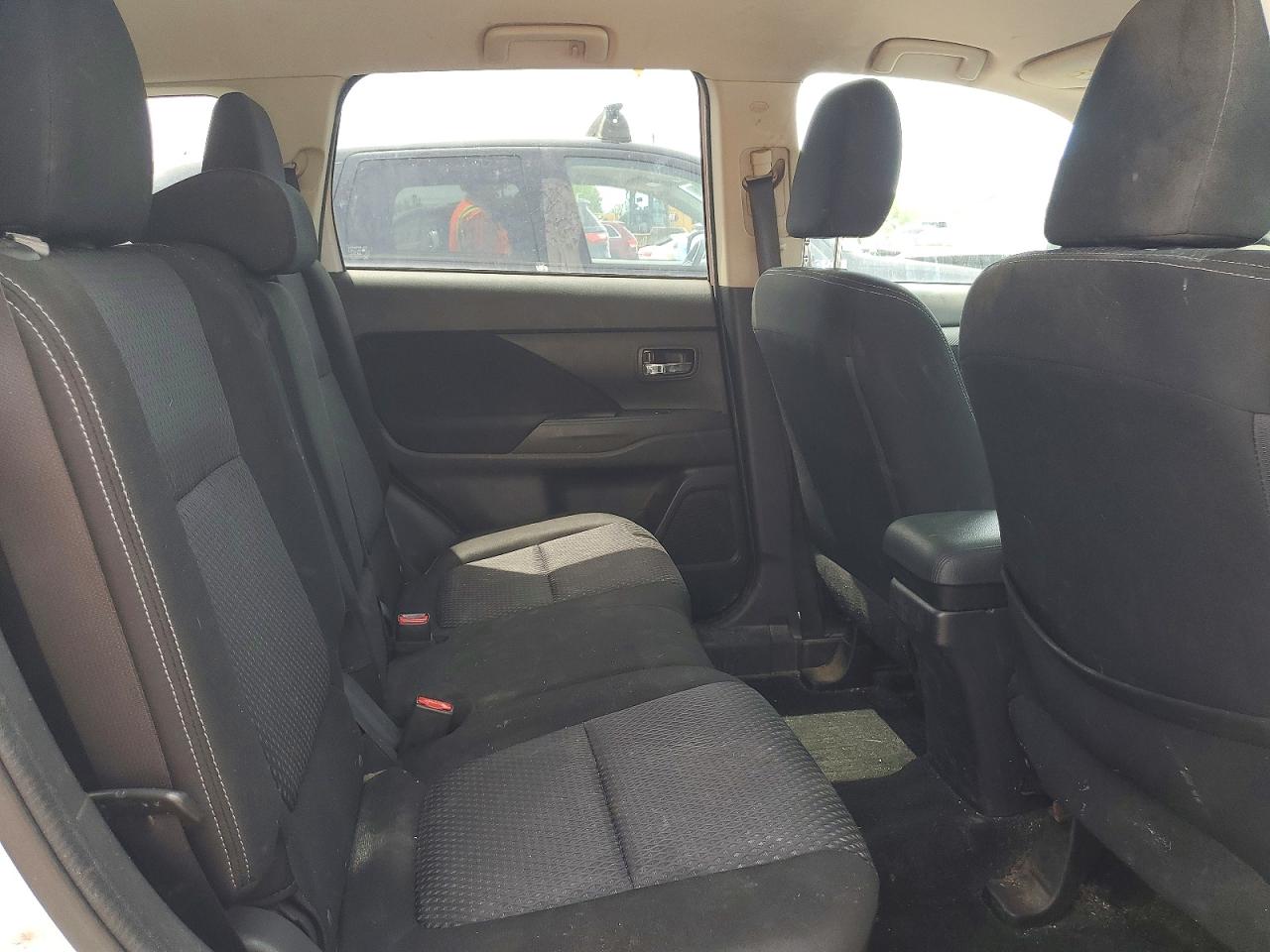 Mitsubishi Outlander Se