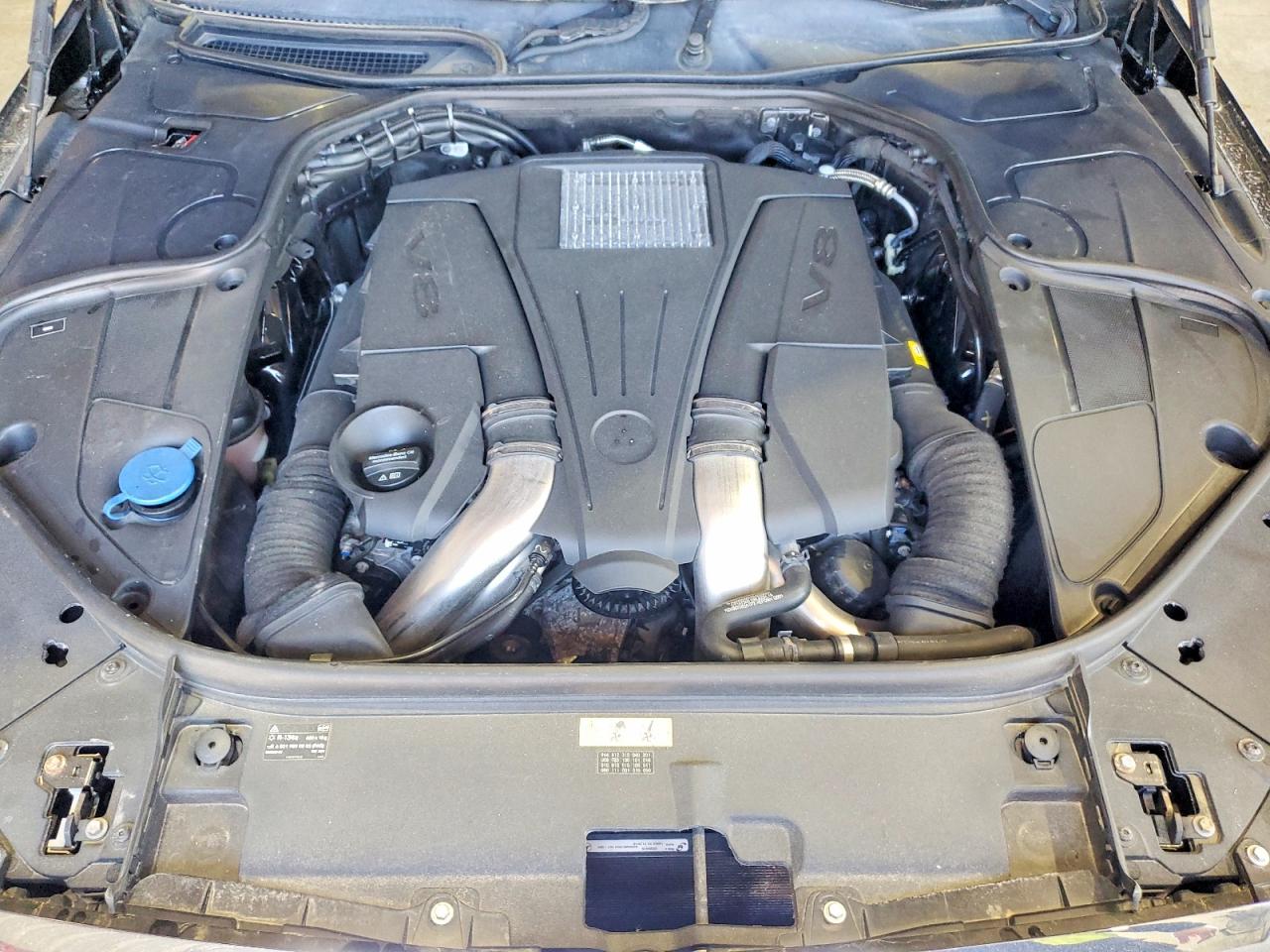 Mercedes-Benz S-Class 550 4matic
