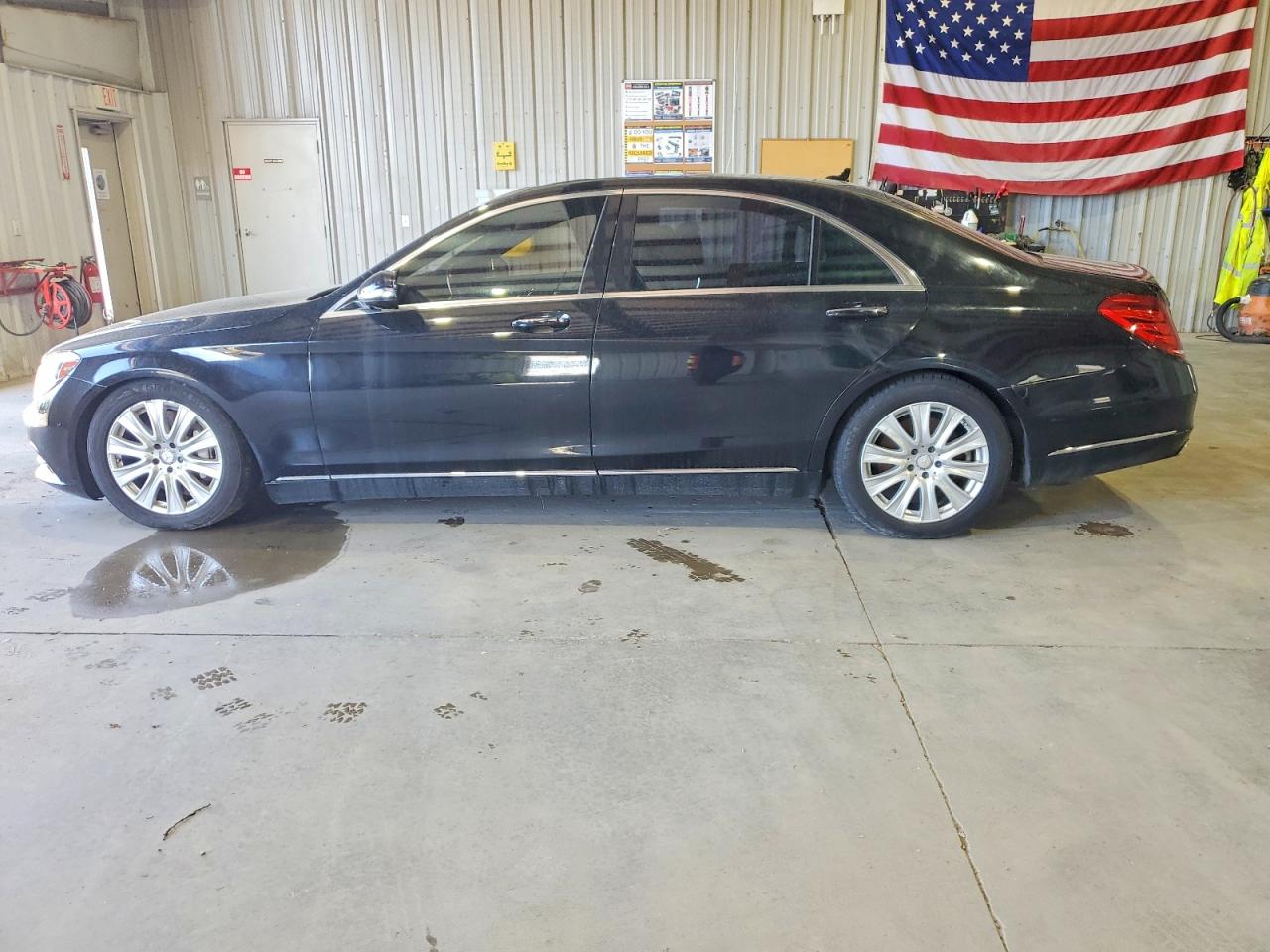 Mercedes-Benz S-Class 550 4matic
