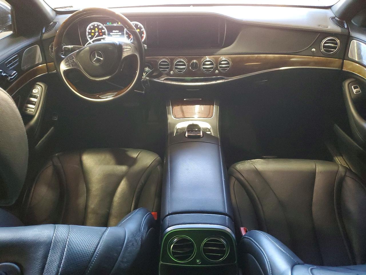 Mercedes-Benz S-Class 550 4matic