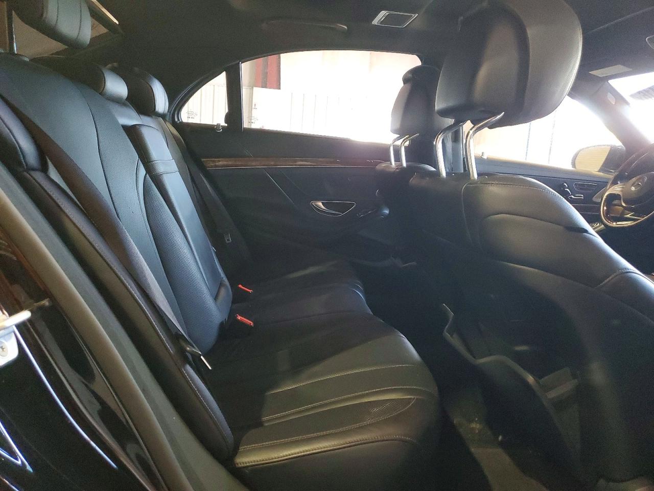 Mercedes-Benz S-Class 550 4matic