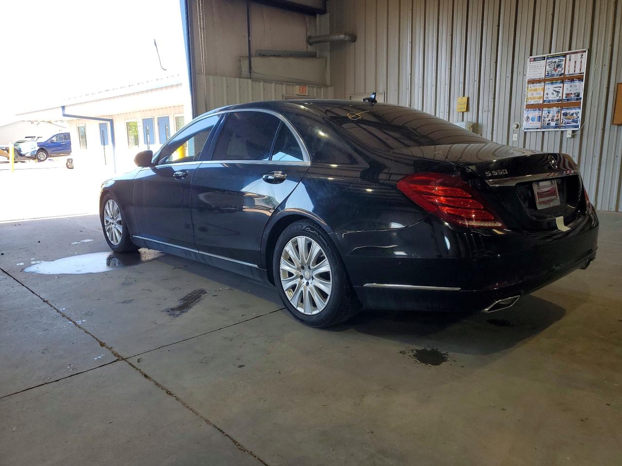 Mercedes-Benz S-Class 550 4matic