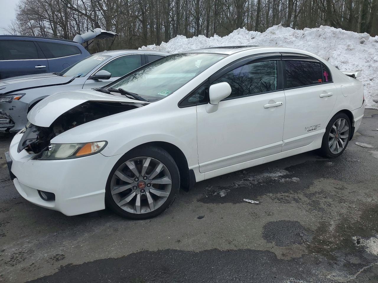 Salvage Honda Civic Image