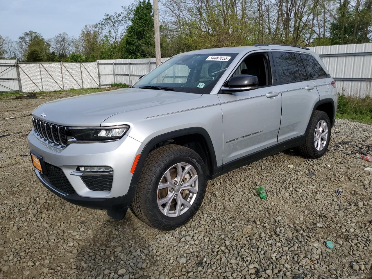 Salvage Jeep Grand Cherokee Image