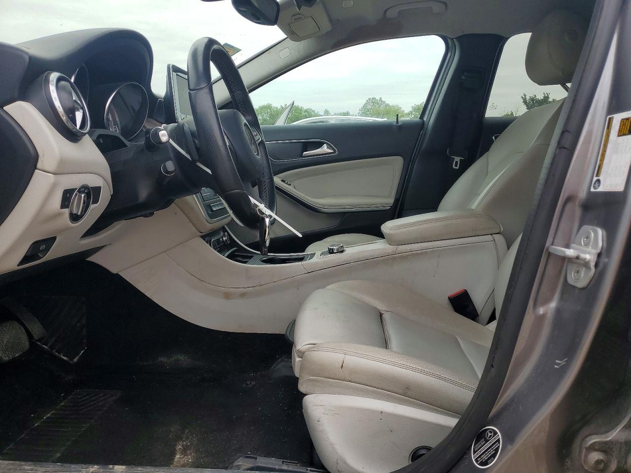 Mercedes-Benz GLA 250