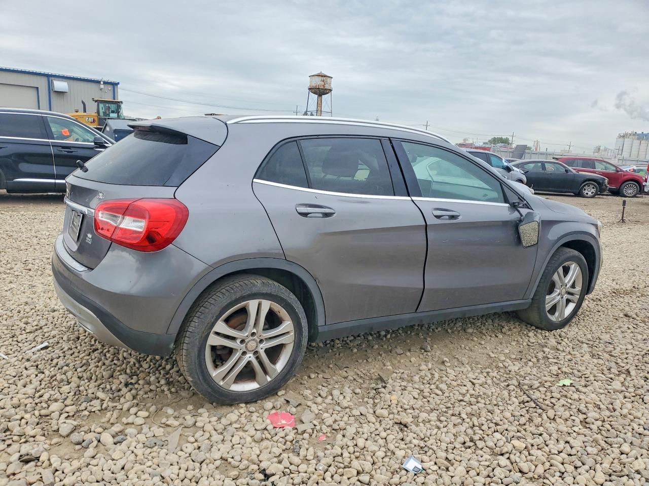 Mercedes-Benz GLA 250