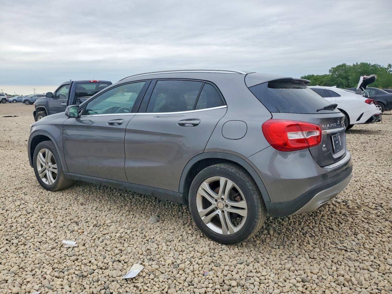 Mercedes-Benz GLA 250