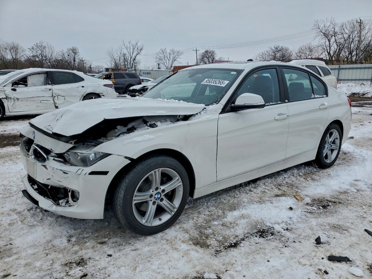 Salvage BMW 3 Series Image
