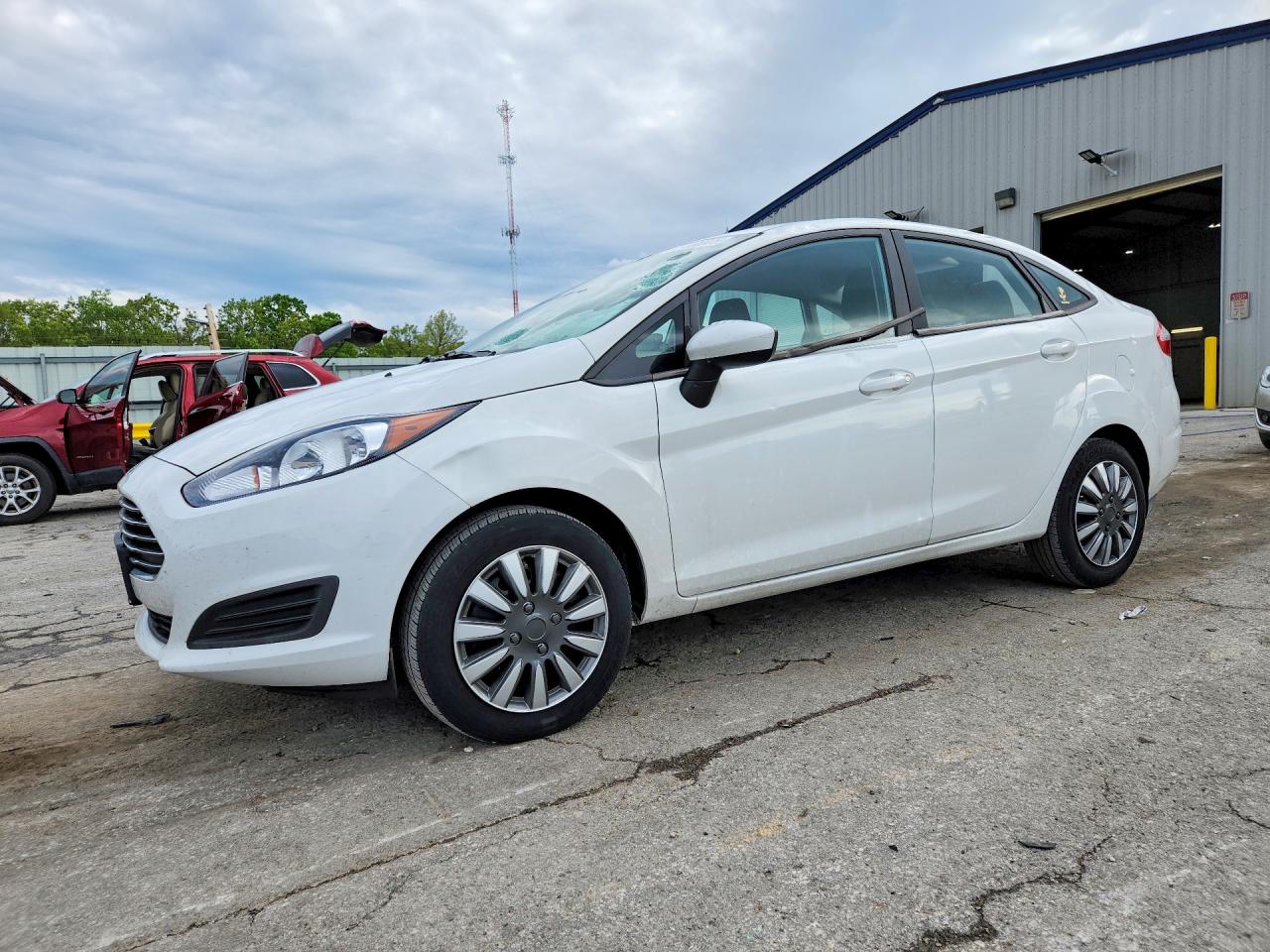 Salvage Ford Fiesta Image