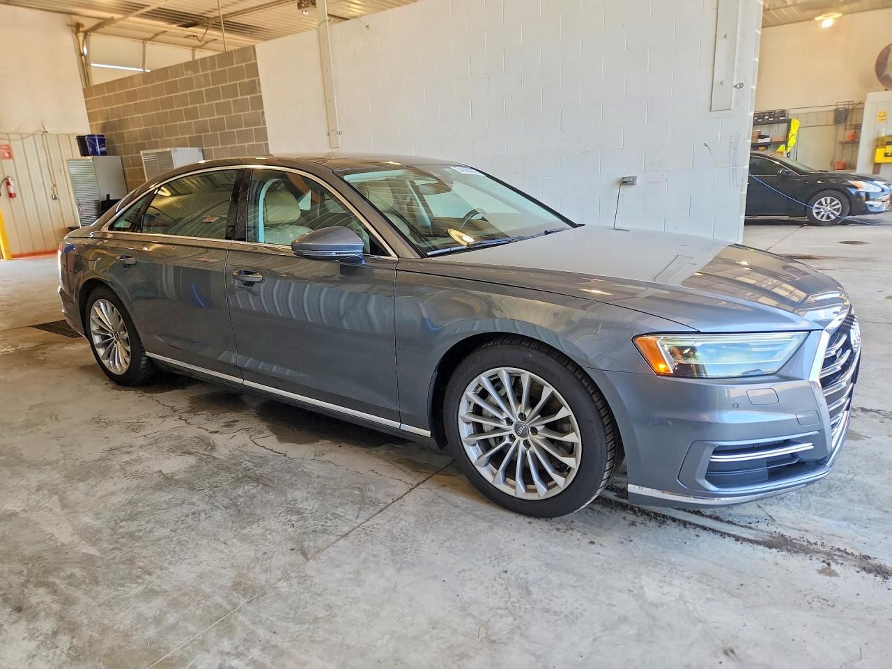 Audi A8 L