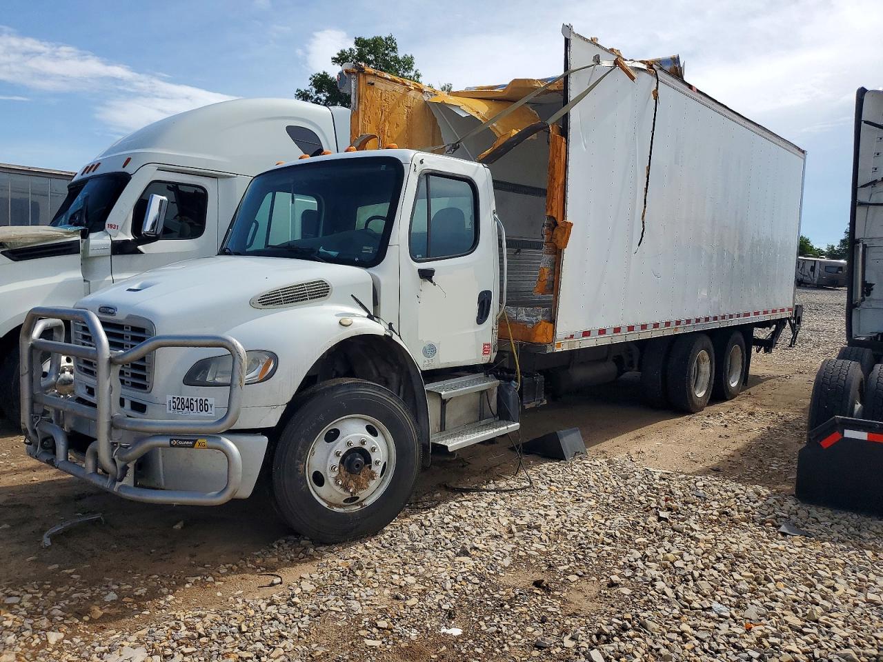 Freightliner M2