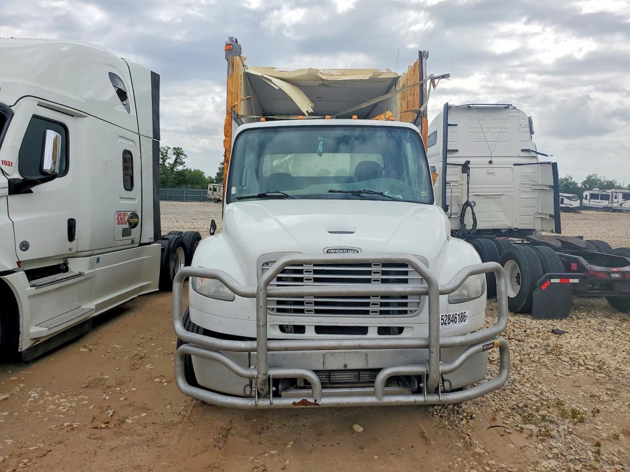 Freightliner M2
