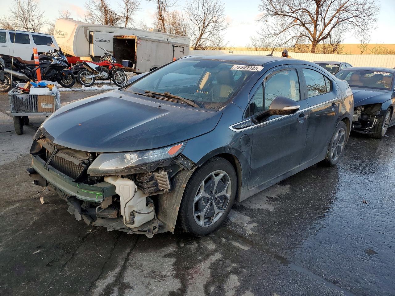 Salvage Chevrolet Volt Image