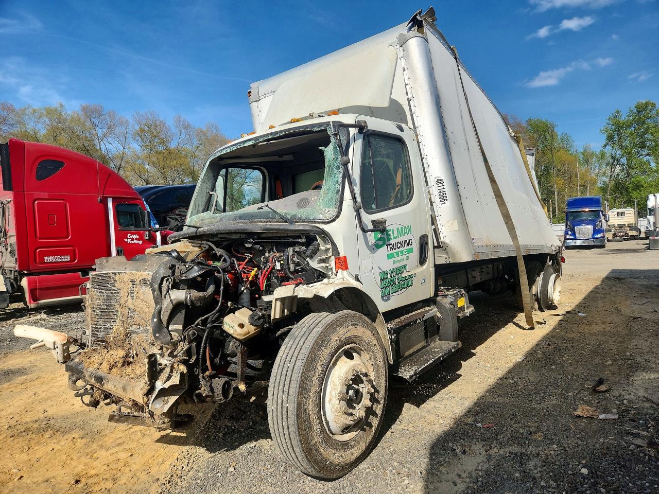 Salvage Freightliner M2 Image