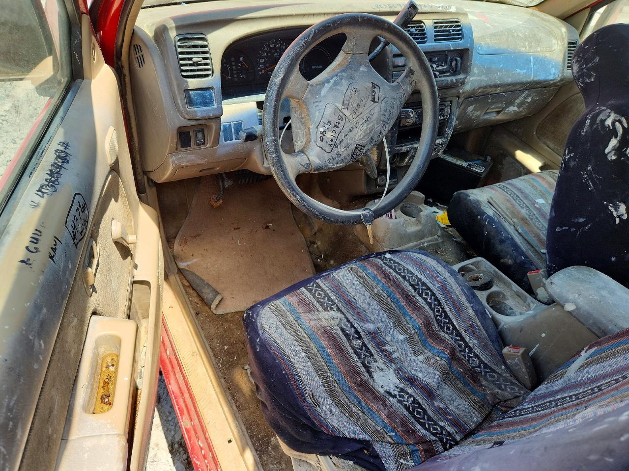 Nissan Frontier Xe