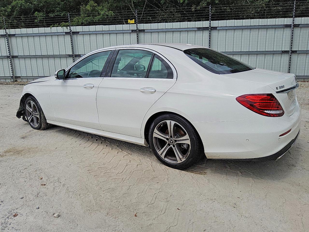 Mercedes-Benz E-Class 350 4matic