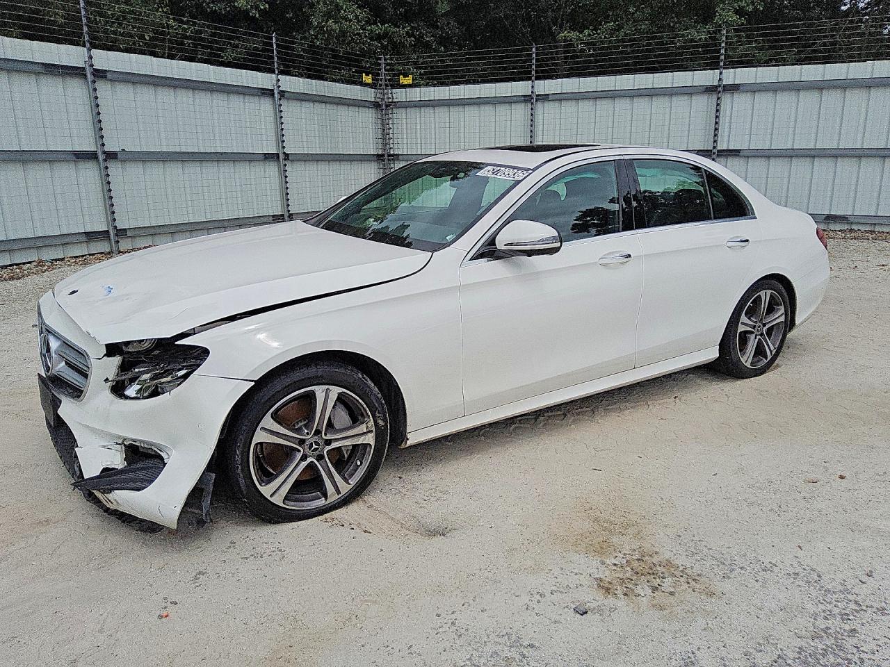 Salvage Mercedes-Benz E-Class Image