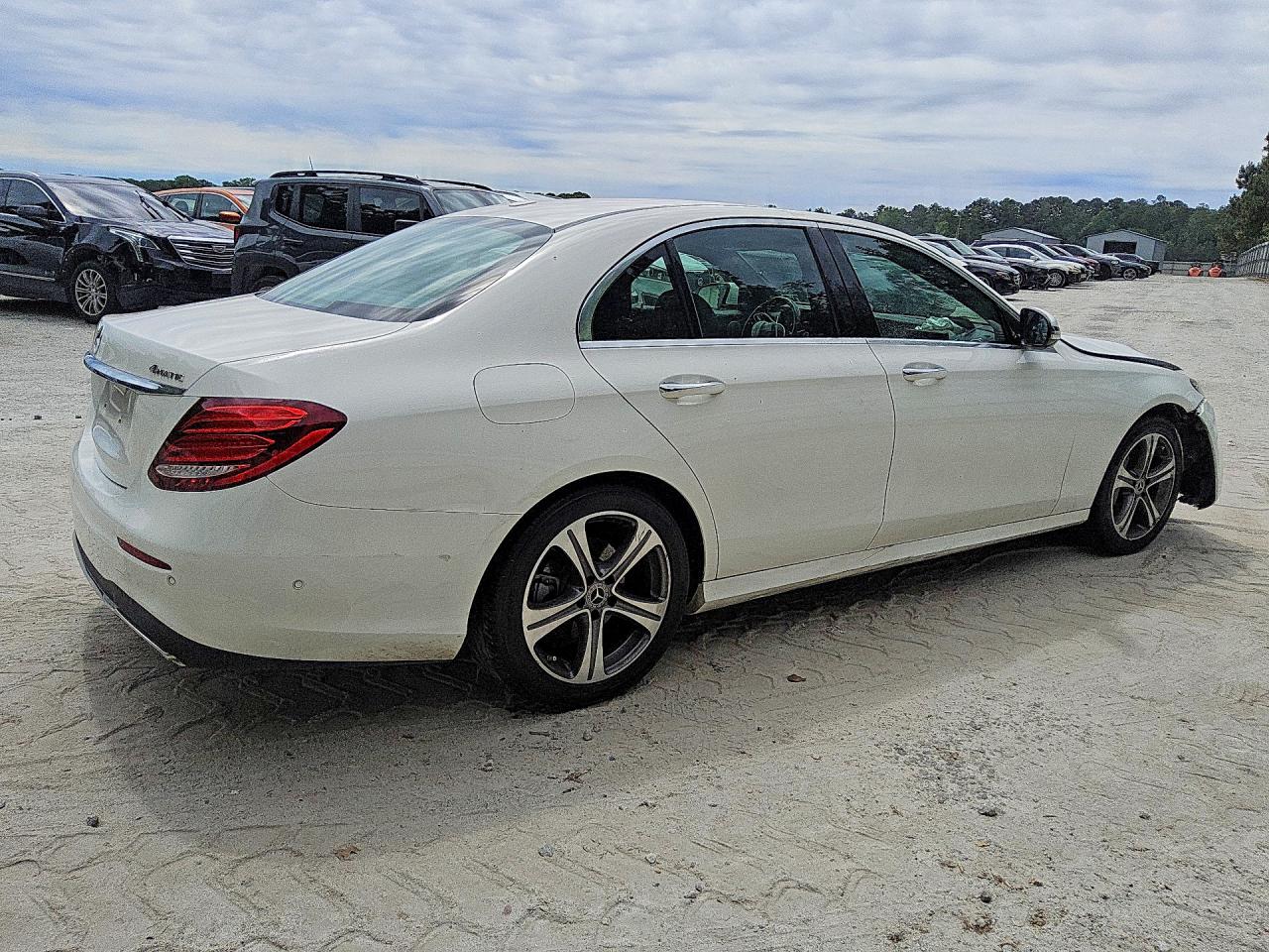 Mercedes-Benz E-Class 350 4matic