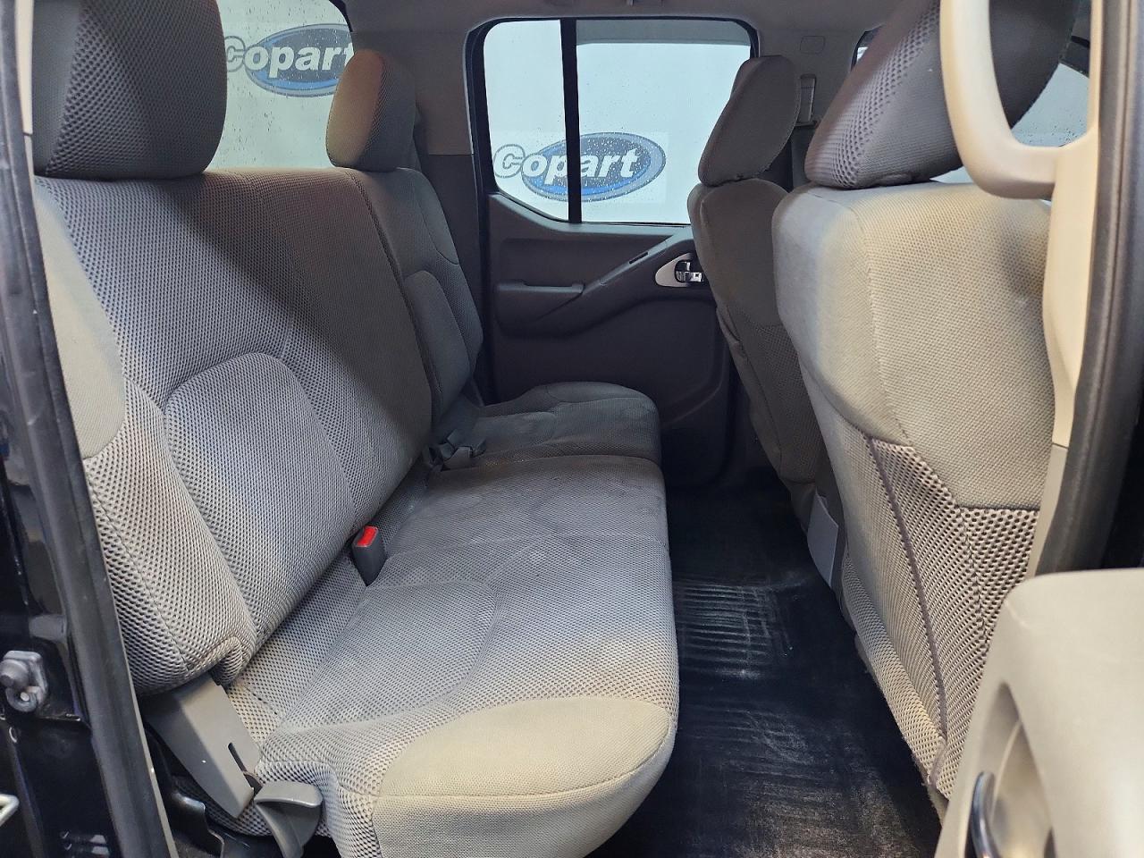 Nissan Frontier Sv