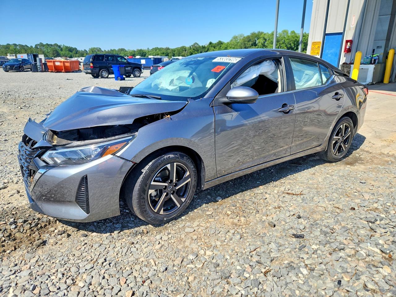 Salvage Nissan Sentra Image