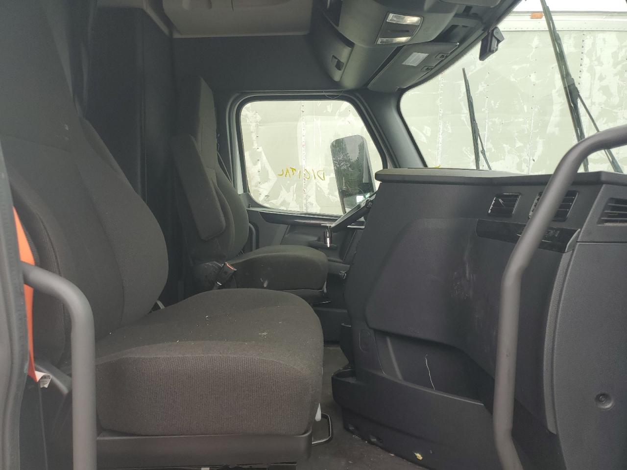 Freightliner Cascadia 126