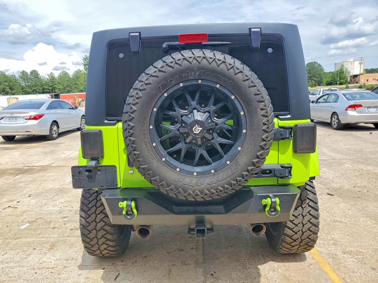 Jeep Wrangler Sahara