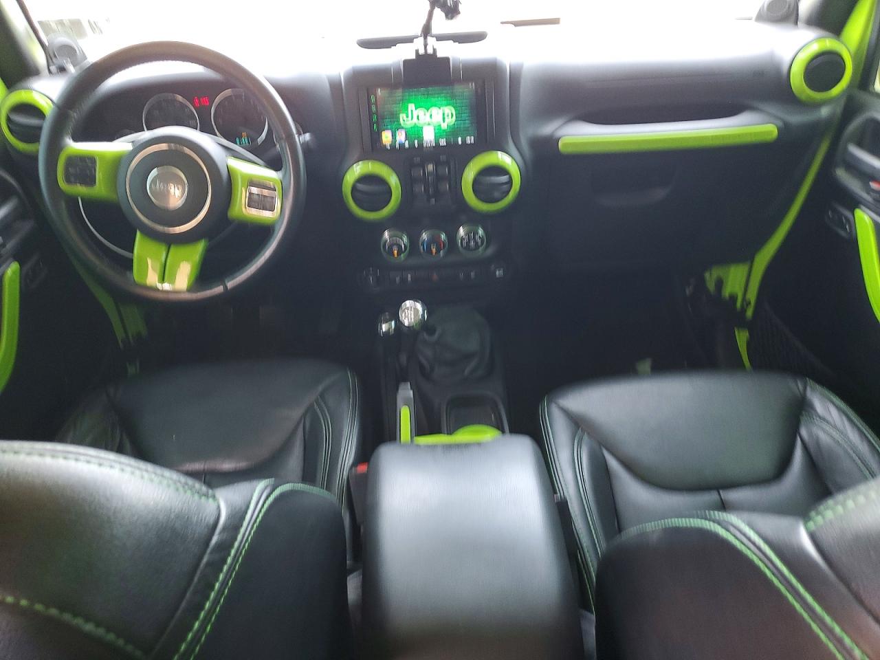 Jeep Wrangler Sahara