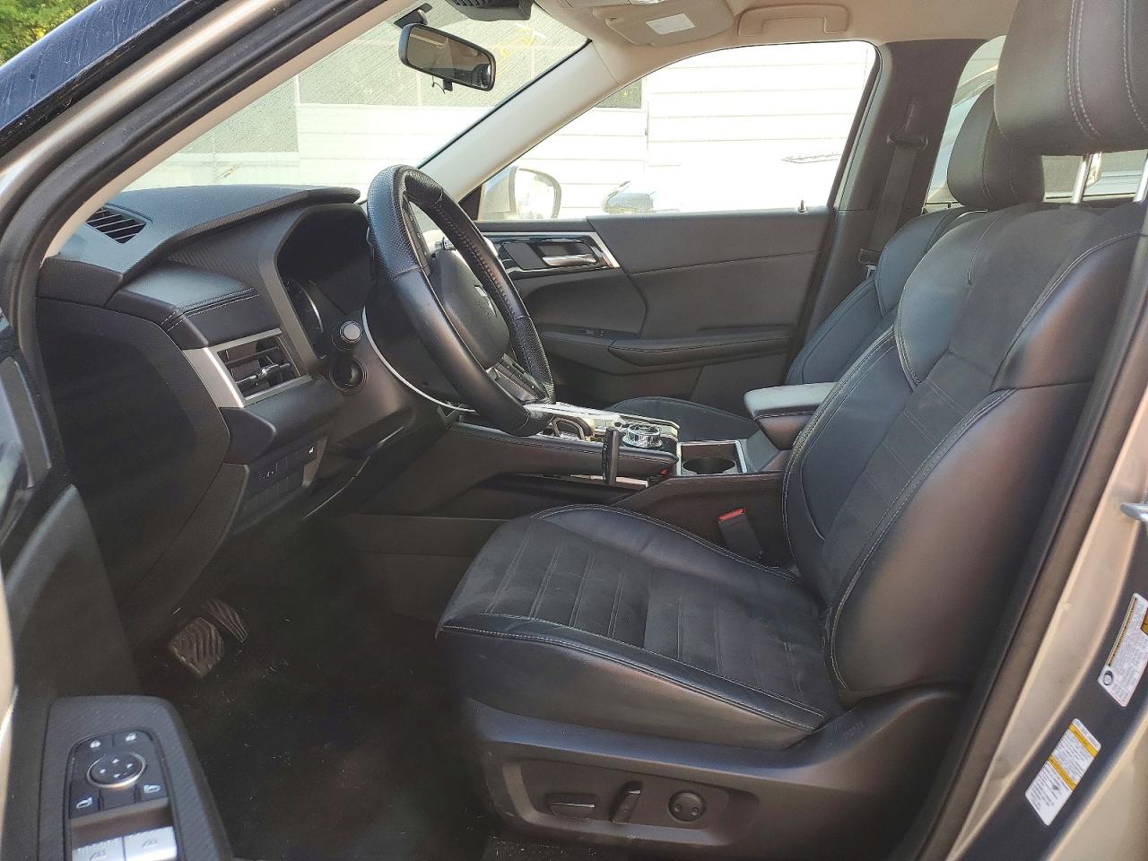 Mitsubishi Outlander Se