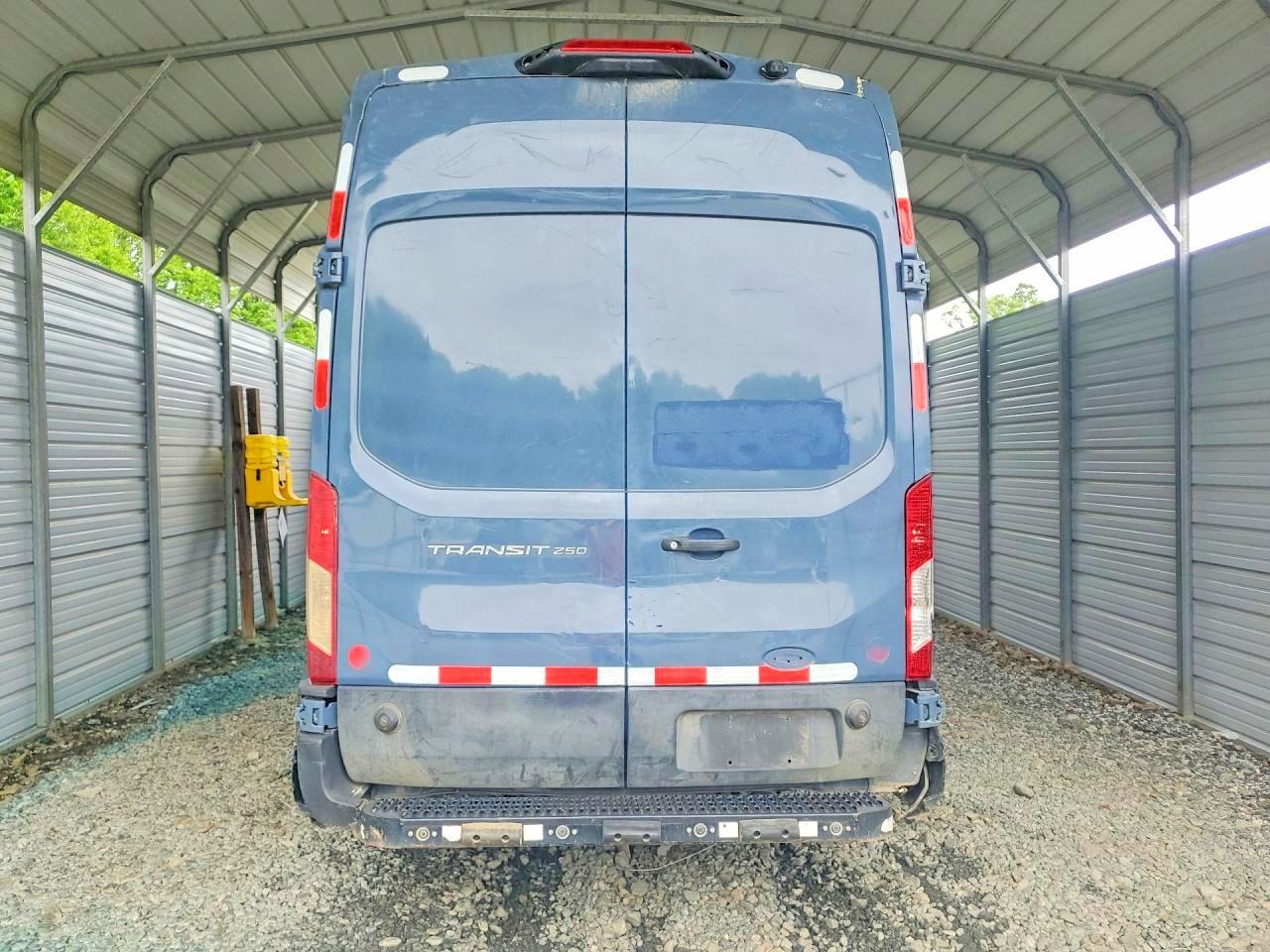 Ford Transit T-250