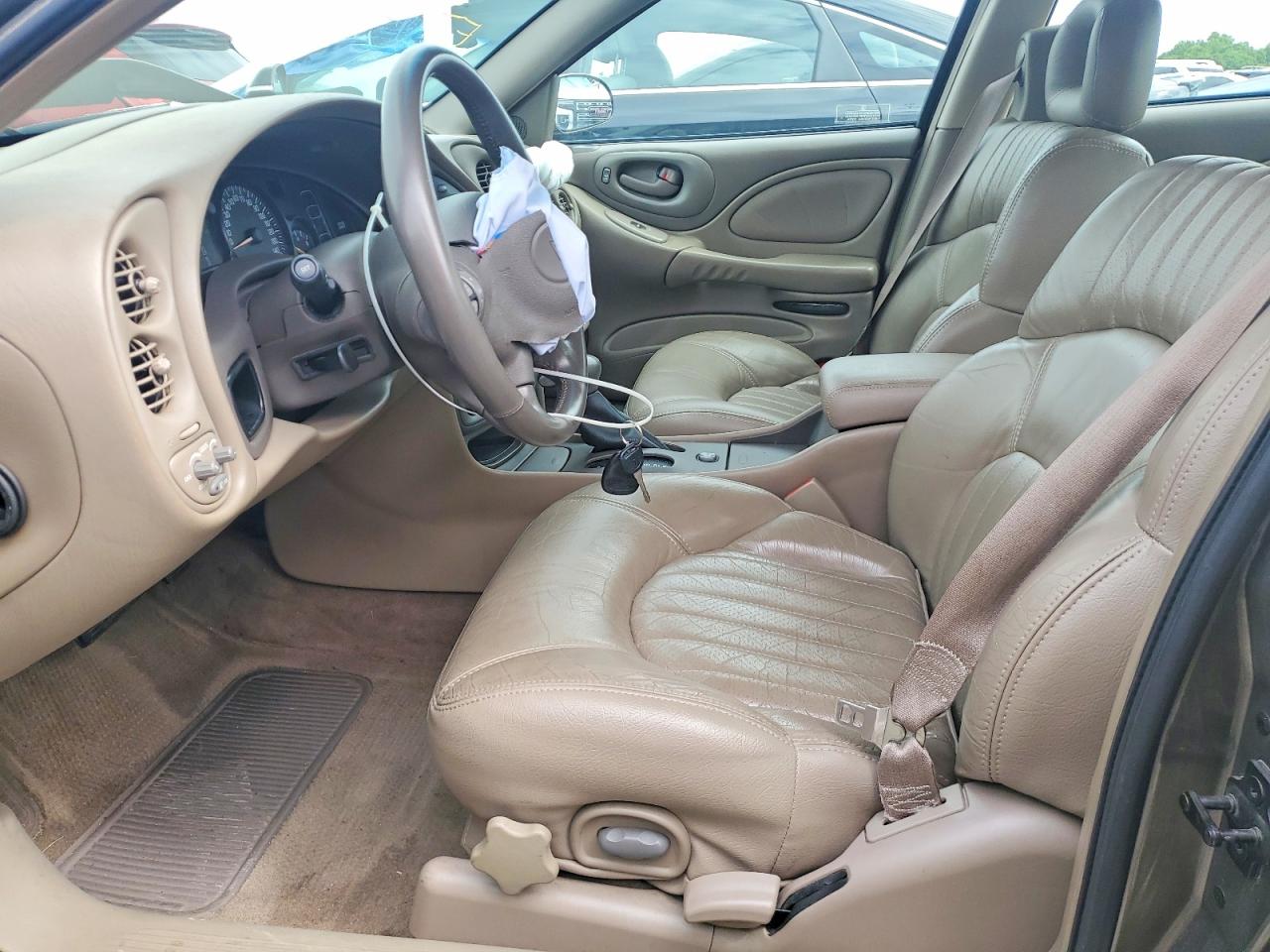 Pontiac Bonneville Se