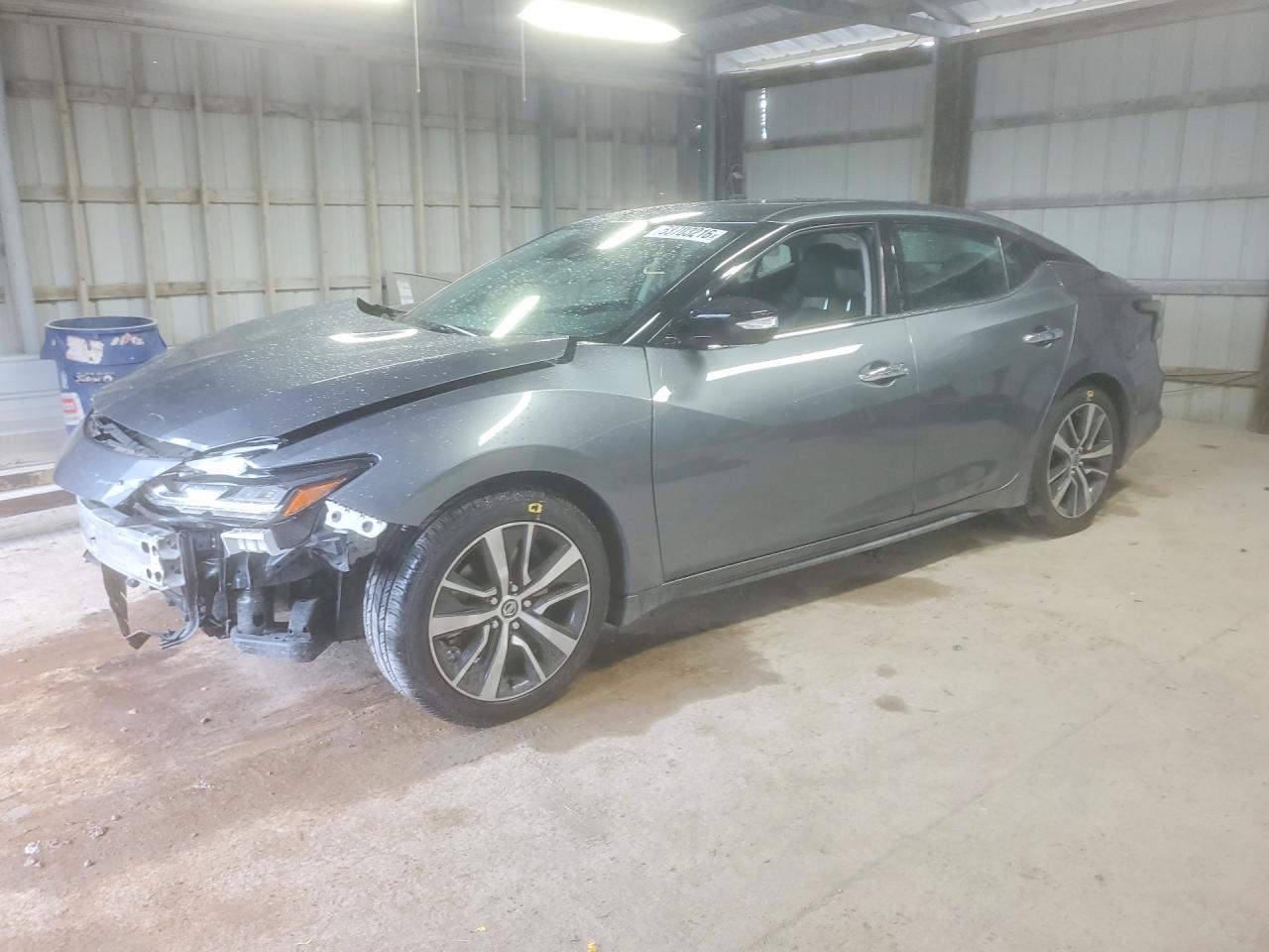 Salvage Nissan Maxima Image