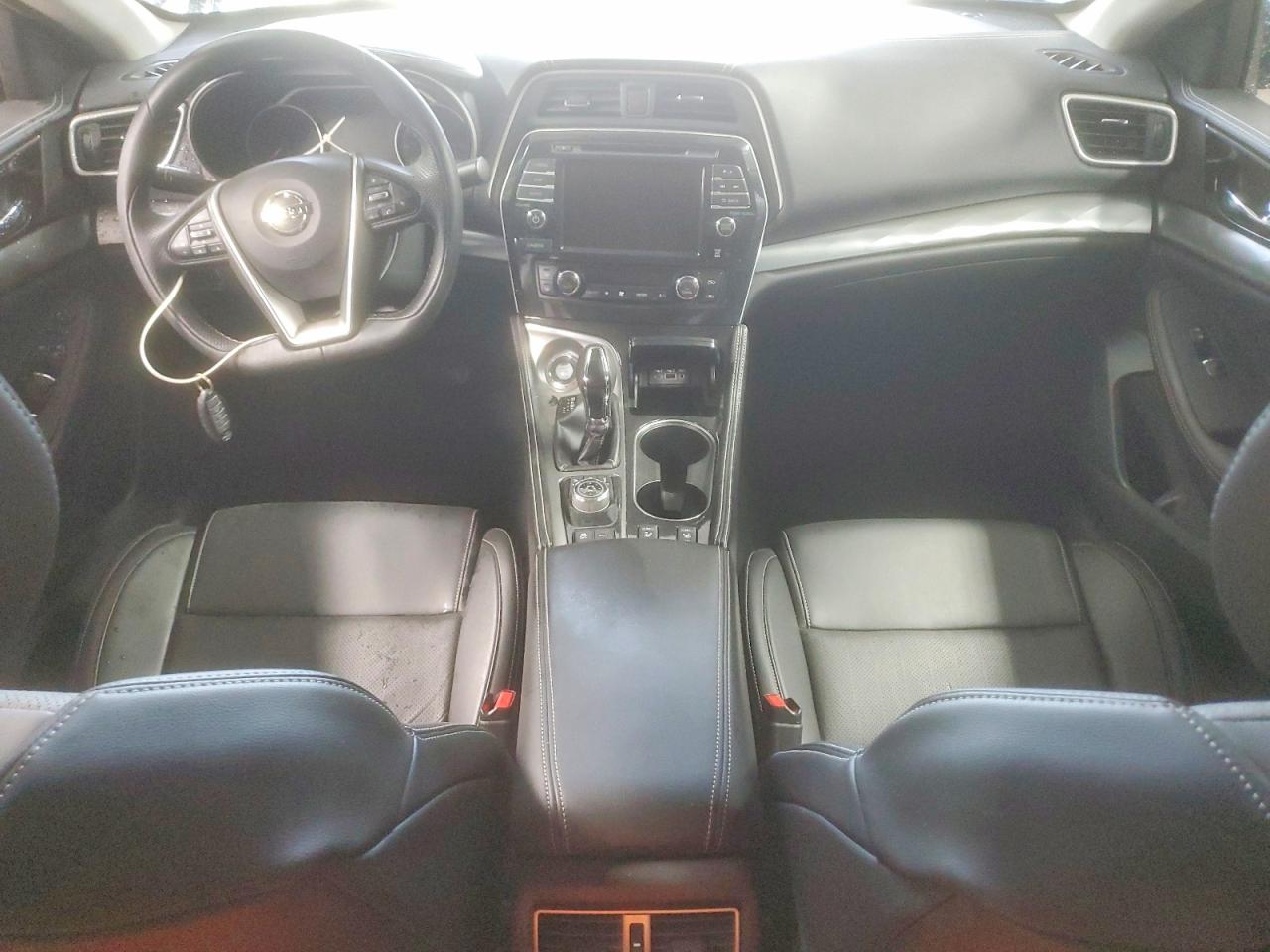 Nissan Maxima Sv