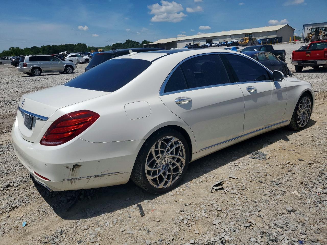 Mercedes-Benz S-Class 550