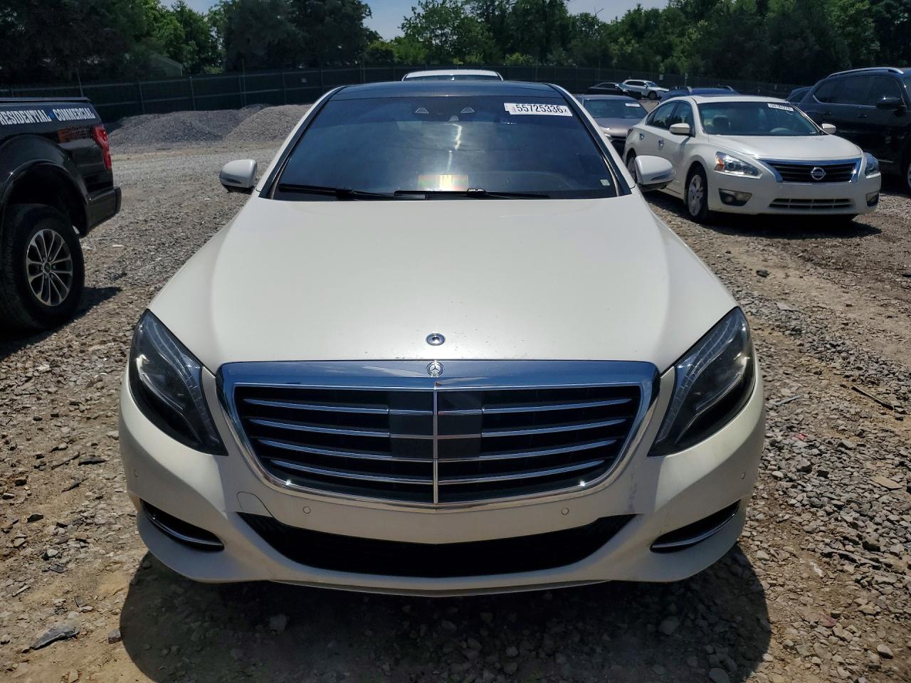 Mercedes-Benz S-Class 550