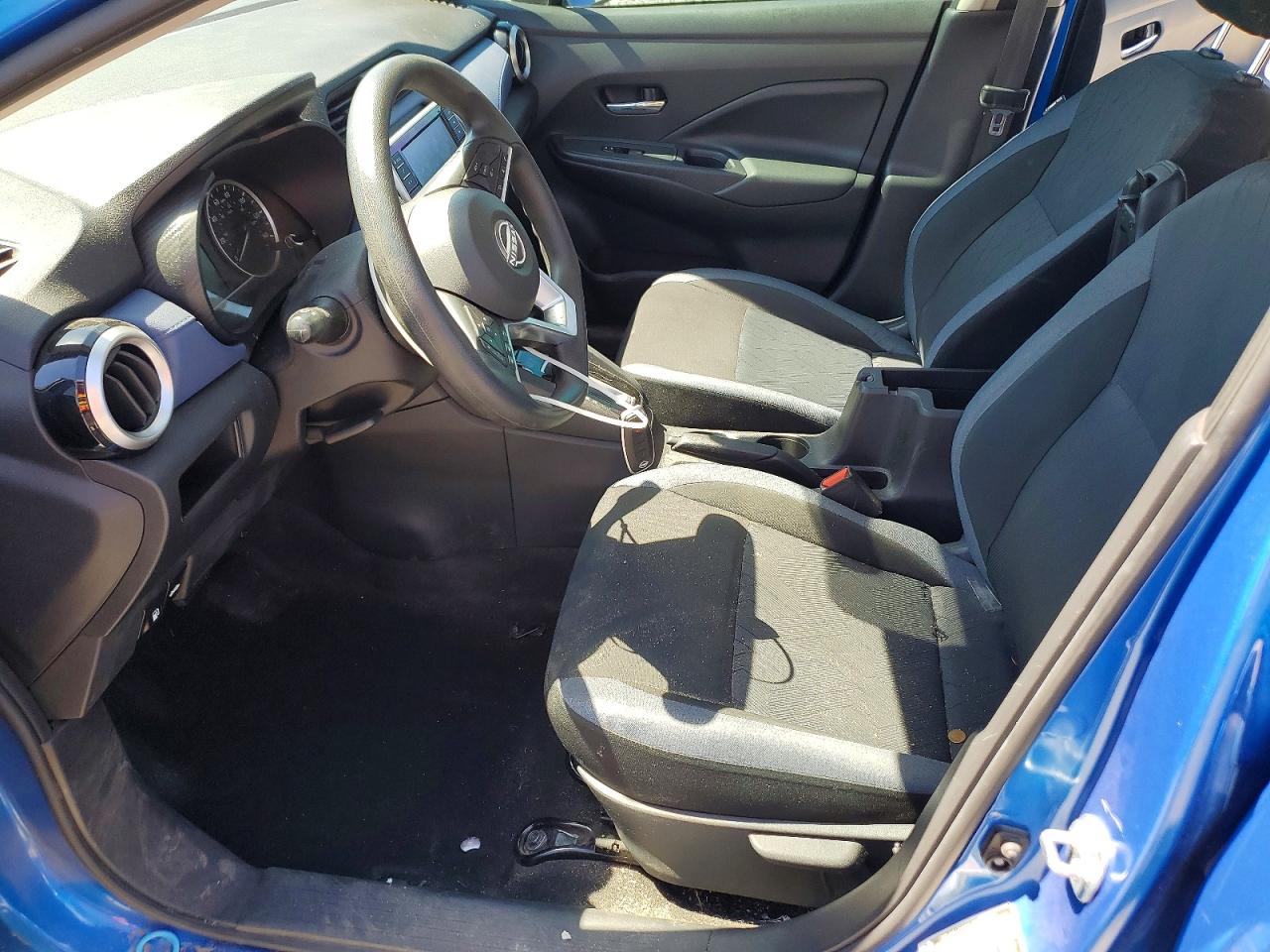 Nissan Versa Sv