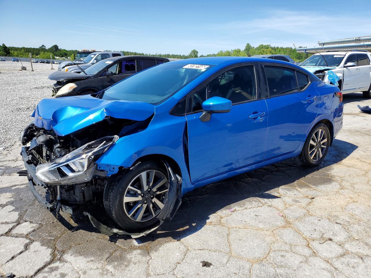 Salvage Nissan Versa Image