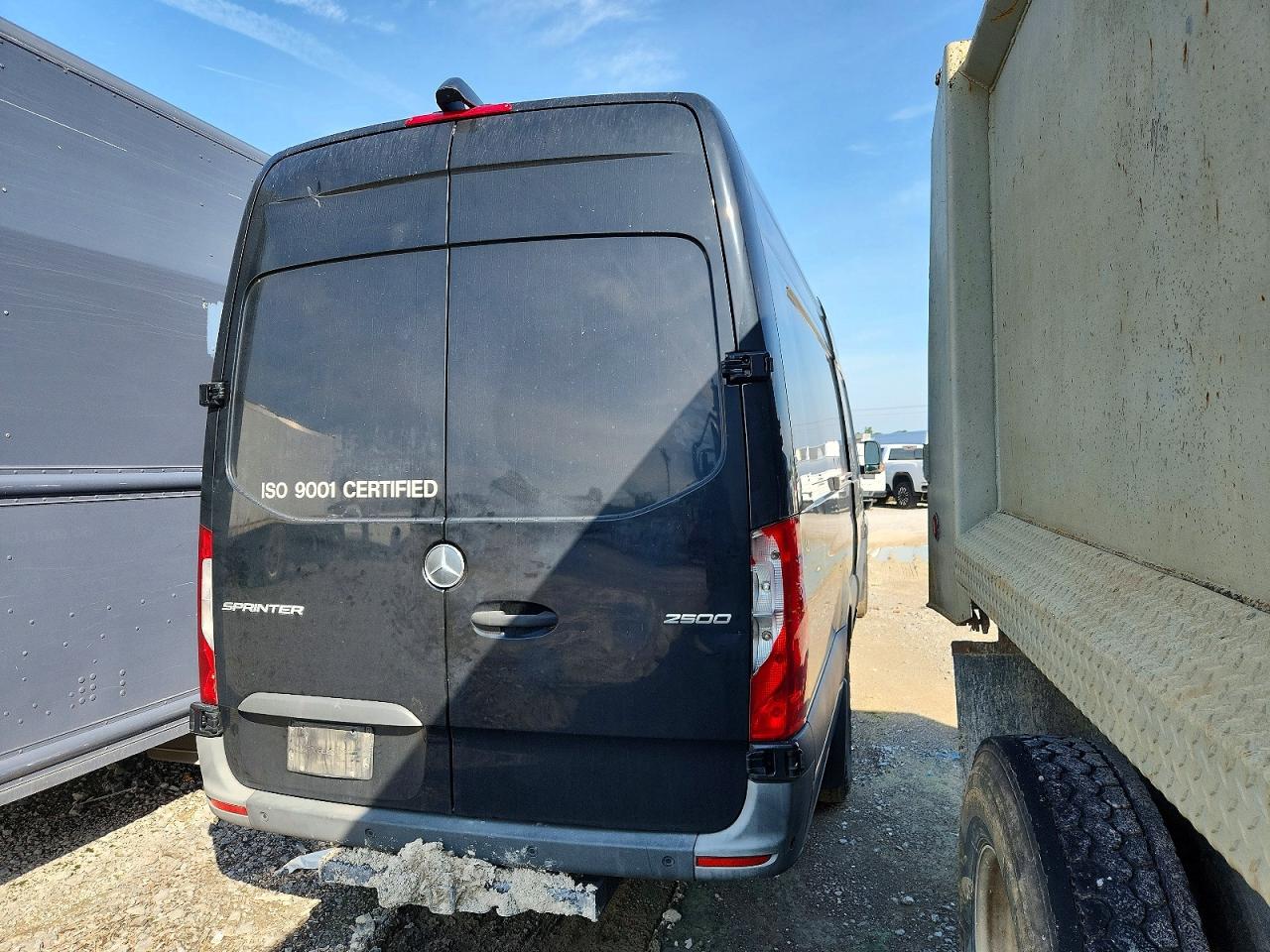 Mercedes-Benz Sprinter 2500