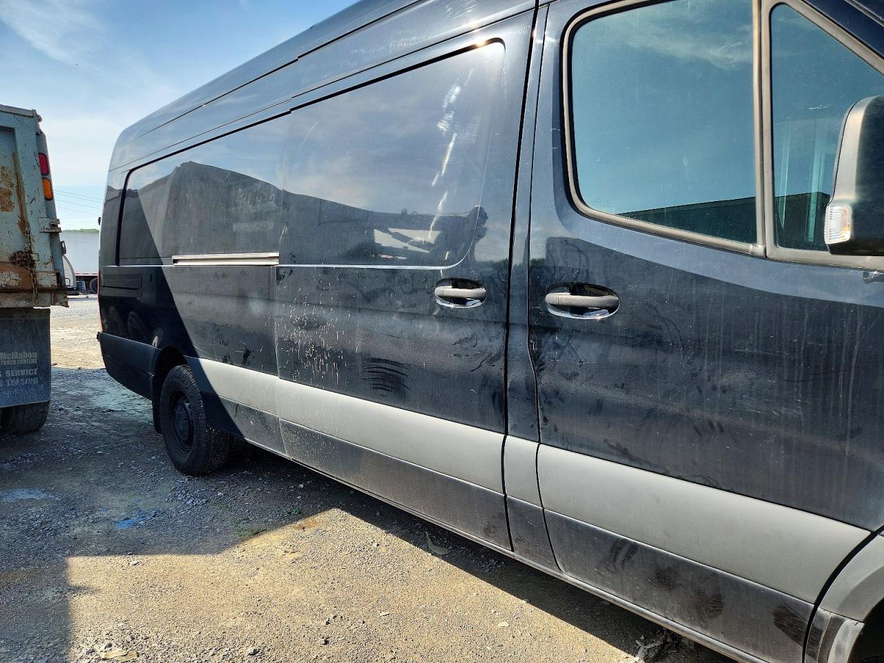 Mercedes-Benz Sprinter 2500