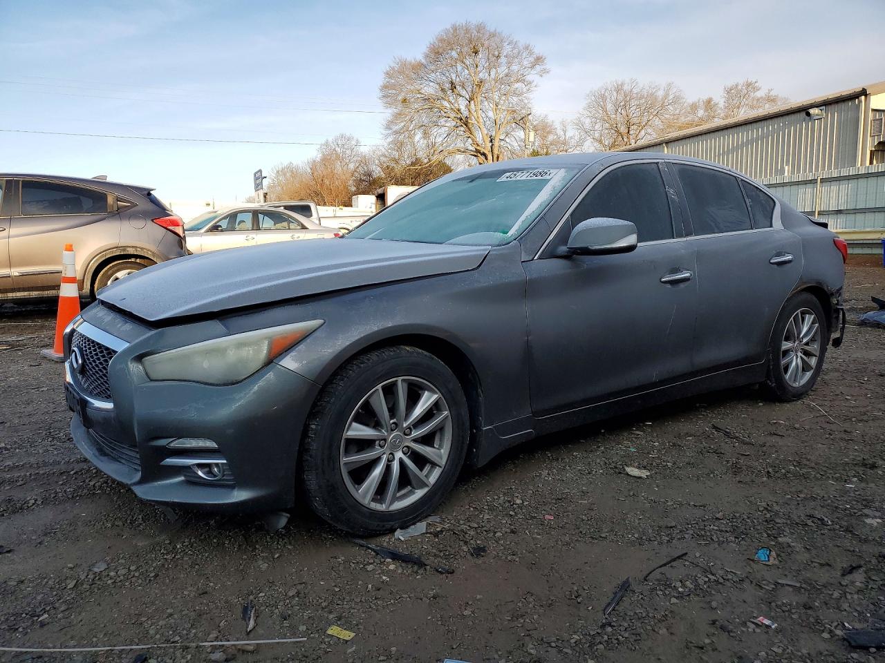 Salvage INFINITI Q50 Image