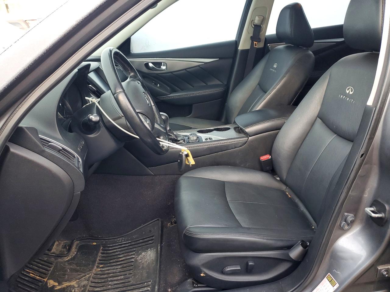 INFINITI Q50 Base