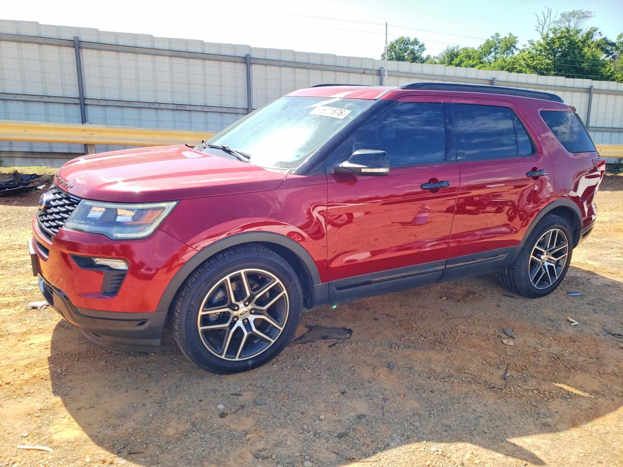 Salvage Ford Explorer Image