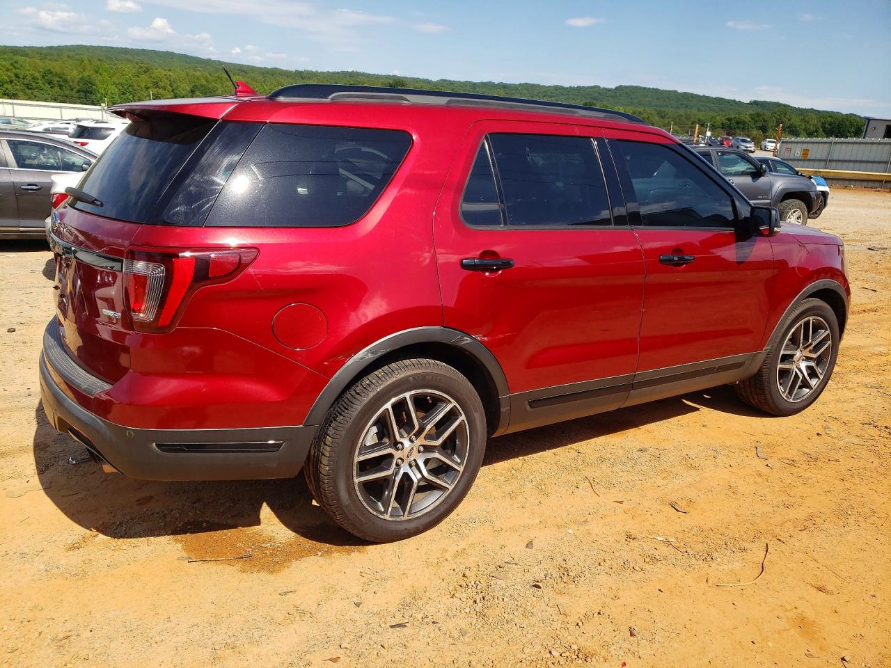 Ford Explorer Sport